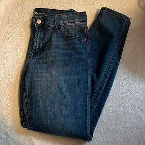 Old Navy Super Skinny Jeans, Size 4